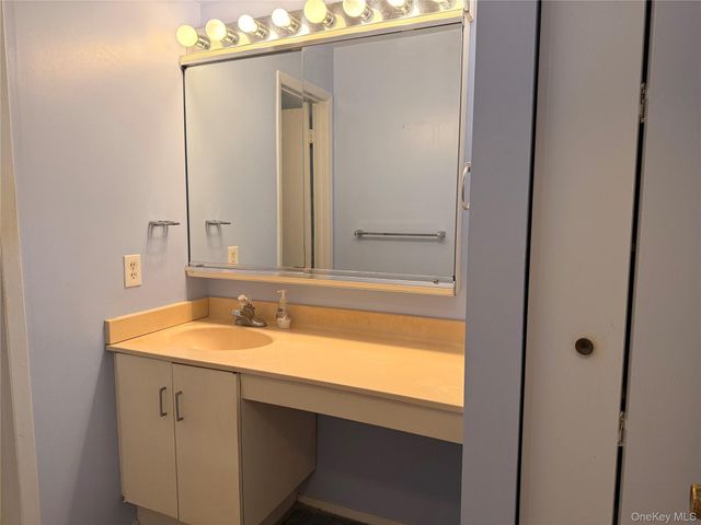 55 N Broadway 1-12, White Plains, NY 10601