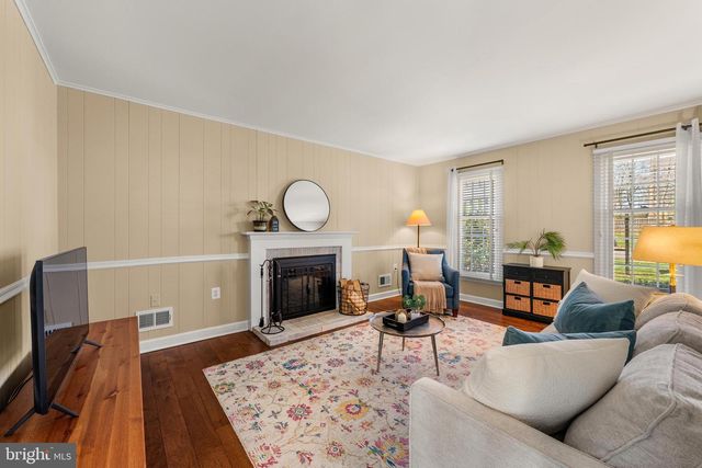 9078 BROOK FORD RD, Burke, VA 22015