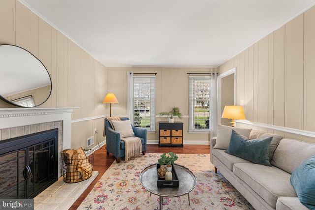 9078 BROOK FORD RD, Burke, VA 22015