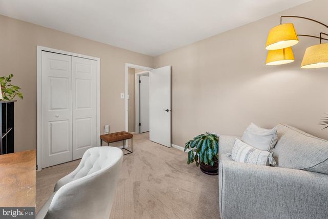 9078 BROOK FORD RD, Burke, VA 22015