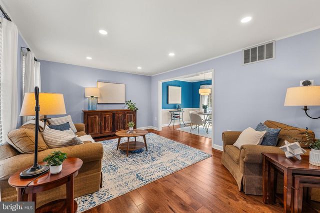 9078 BROOK FORD RD, Burke, VA 22015