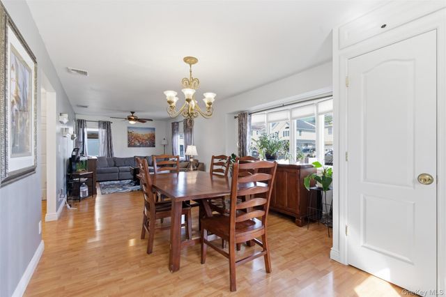 632 Wyngate Drive W, Valley Stream, NY 11580