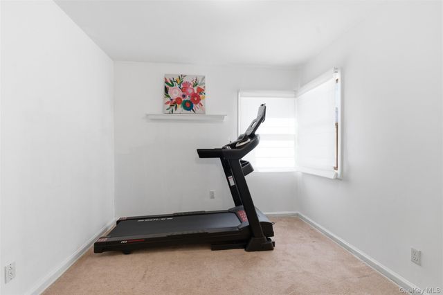 632 Wyngate Drive W, Valley Stream, NY 11580