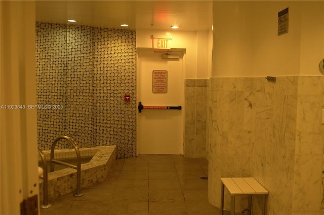 253 NE 2nd St 908, Miami, FL 33132