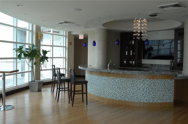 253 NE 2nd St 908, Miami, FL 33132