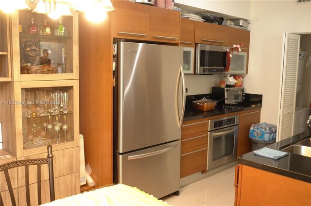 253 NE 2nd St 908, Miami, FL 33132