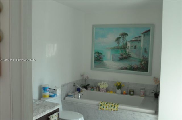 253 NE 2nd St 908, Miami, FL 33132