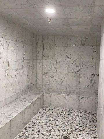 253 NE 2nd St 908, Miami, FL 33132