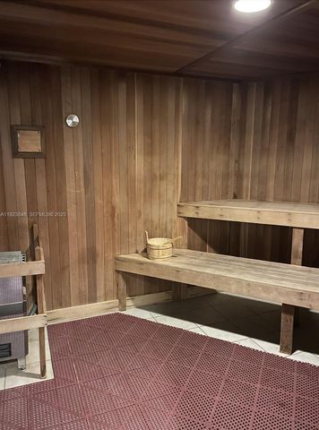 253 NE 2nd St 908, Miami, FL 33132