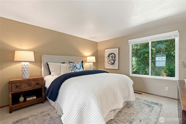 23424 NE 27th Street, Sammamish, WA 98074