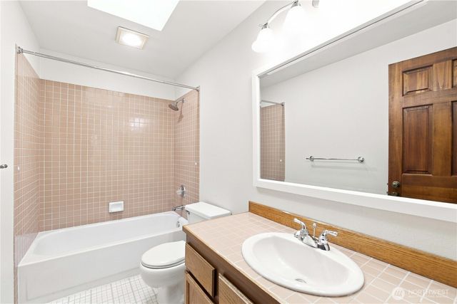23424 NE 27th Street, Sammamish, WA 98074