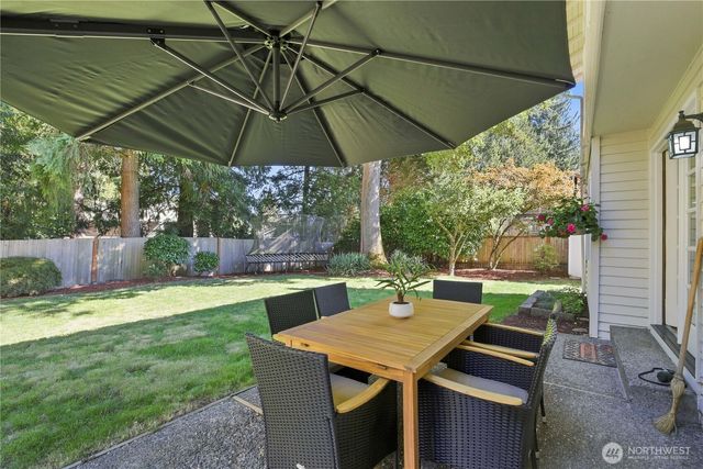 23424 NE 27th Street, Sammamish, WA 98074