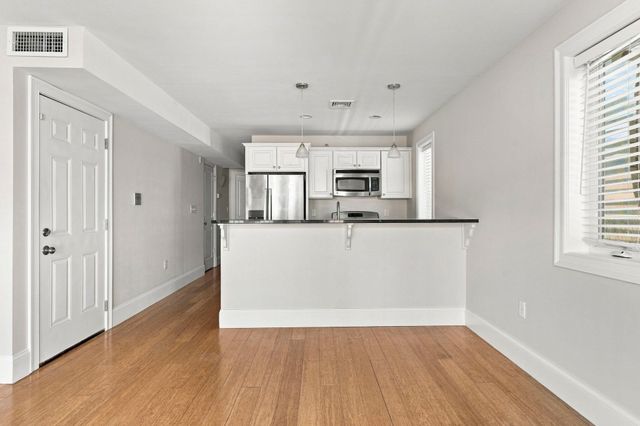28 Mitchell St 1, Boston, MA 02127
