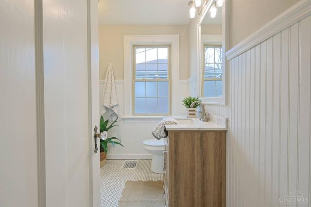 1568 Wittekind Terrace, Cincinnati, OH 45224