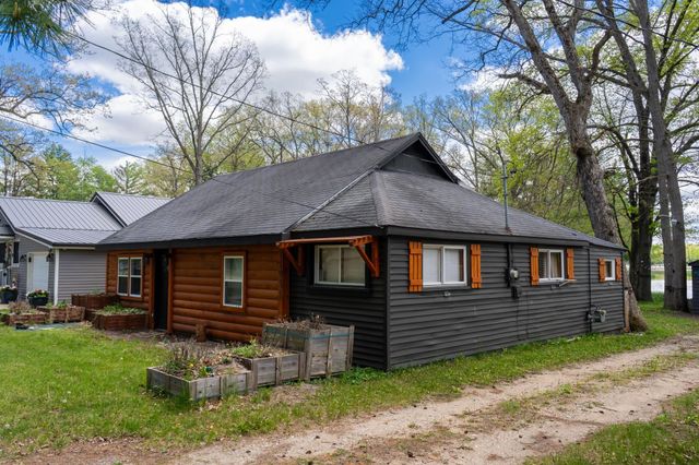 11935 N Shore Drive, Garfield Twp, MI 48632