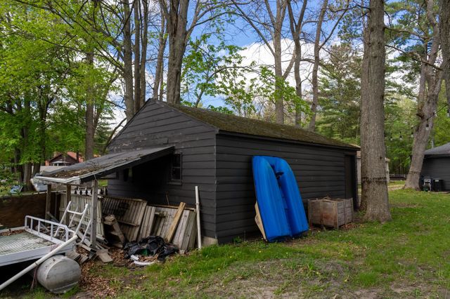 11935 N Shore Drive, Garfield Twp, MI 48632