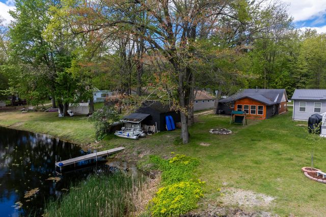 11935 N Shore Drive, Garfield Twp, MI 48632