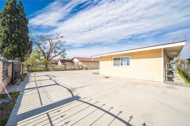 7811 Railroad Ave, Riverside, CA 92504