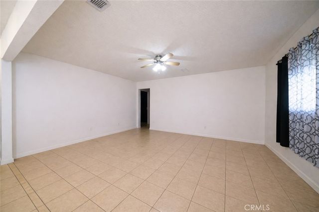 7811 Railroad Ave, Riverside, CA 92504