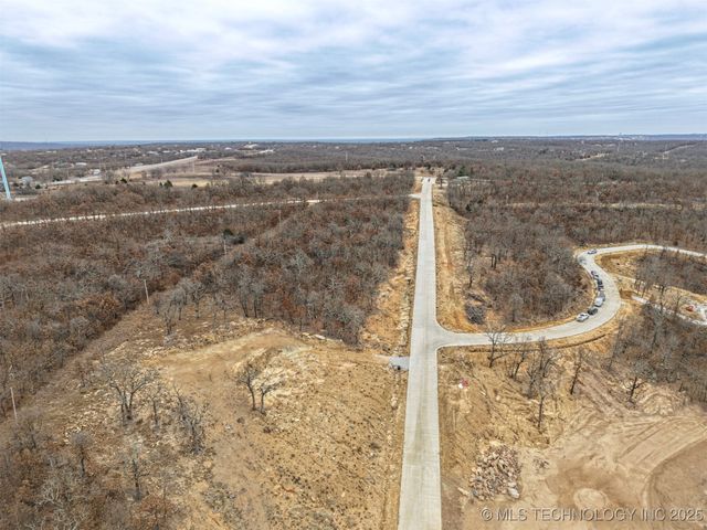 15956 Lakewood Circle, Skiatook, OK 74070