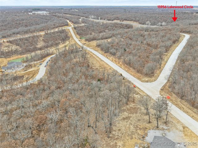 15956 Lakewood Circle, Skiatook, OK 74070