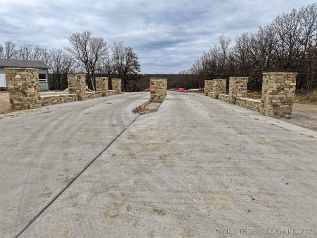 15956 Lakewood Circle, Skiatook, OK 74070