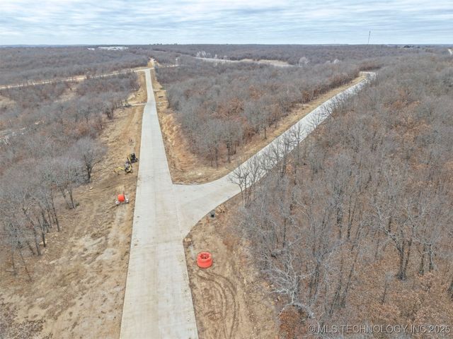 15956 Lakewood Circle, Skiatook, OK 74070