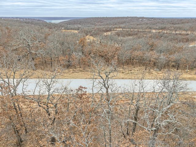 15956 Lakewood Circle, Skiatook, OK 74070