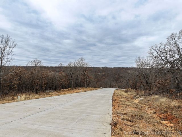 15956 Lakewood Circle, Skiatook, OK 74070