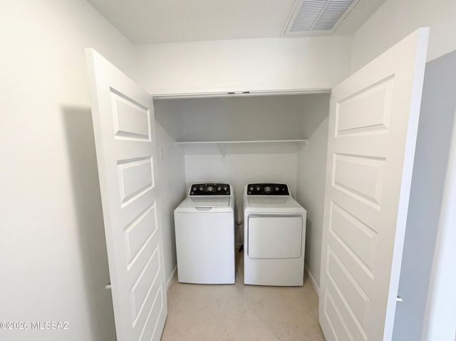 12864 E Curly Neal Drive, Tucson, AZ 85747