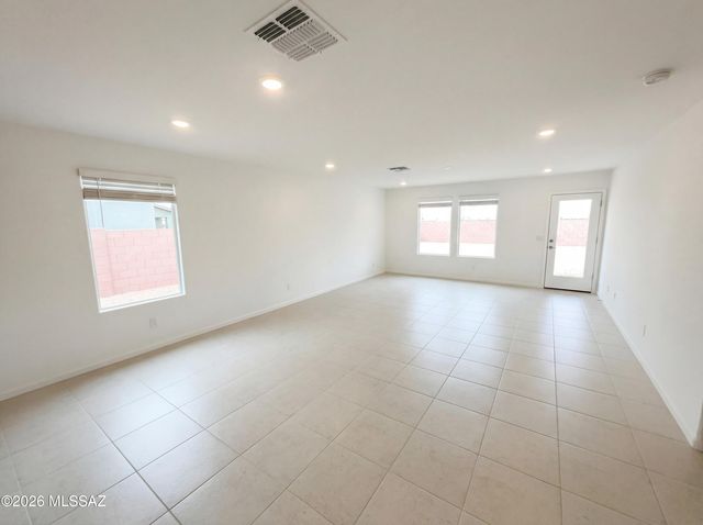 12864 E Curly Neal Drive, Tucson, AZ 85747