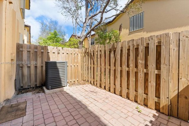 9239 SW 227th St 9, Cutler Bay, FL 33190