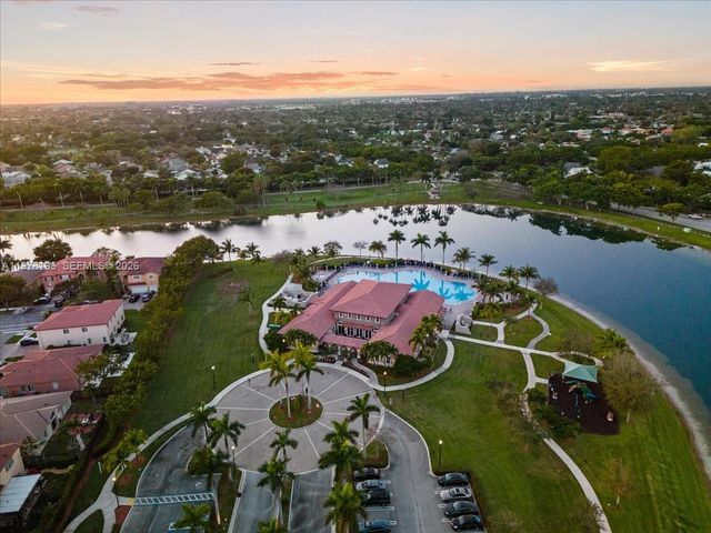 9239 SW 227th St 9, Cutler Bay, FL 33190