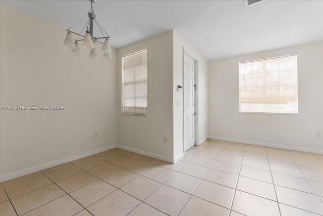 9239 SW 227th St 9, Cutler Bay, FL 33190