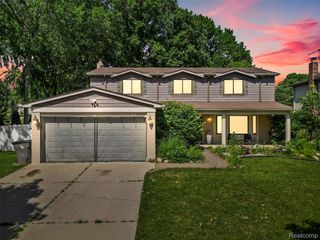 44364 Highgate Drive, Clinton Charter Township, MI 48038
