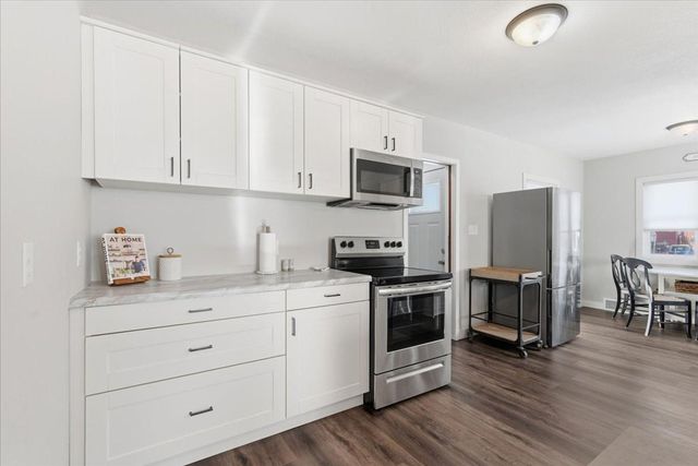 402 N Oak Street, Lake City, MN 55041