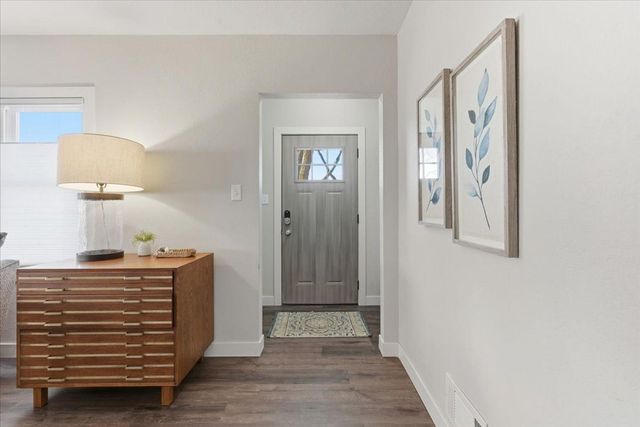 402 N Oak Street, Lake City, MN 55041