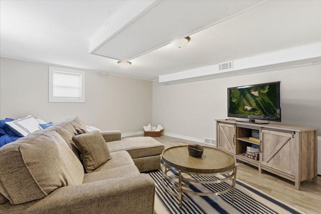 402 N Oak Street, Lake City, MN 55041