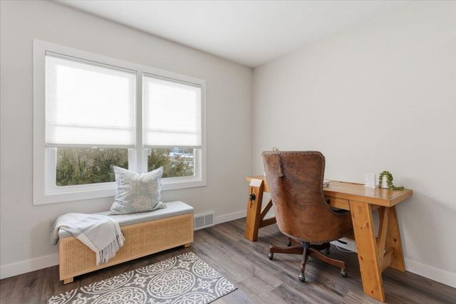 402 N Oak Street, Lake City, MN 55041