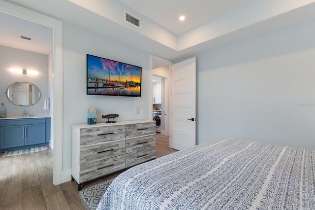 6605 GULF DRIVE, Holmes Beach, FL 34217