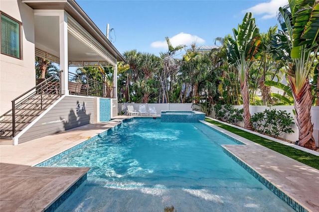 6605 GULF DRIVE, Holmes Beach, FL 34217