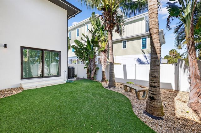 6605 GULF DRIVE, Holmes Beach, FL 34217