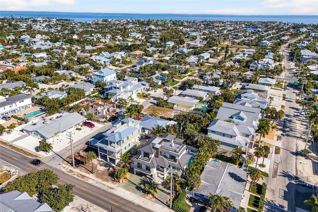 6605 GULF DRIVE, Holmes Beach, FL 34217