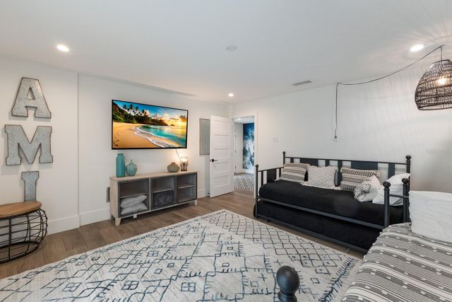 6605 GULF DRIVE, Holmes Beach, FL 34217