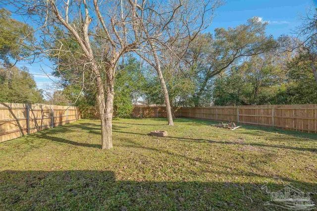 2920 W Gonzalez St, Pensacola, FL 32505