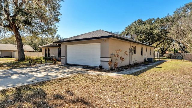 6231 FORESTWOOD DRIVE W, Lakeland, FL 33811