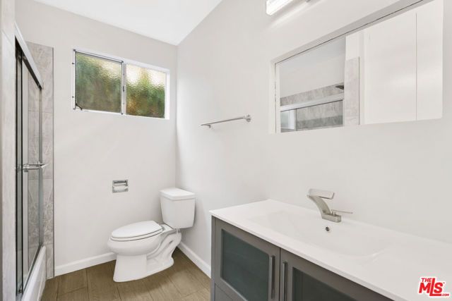 2488 N Beachwood Drive 2, Los Angeles, CA 90068