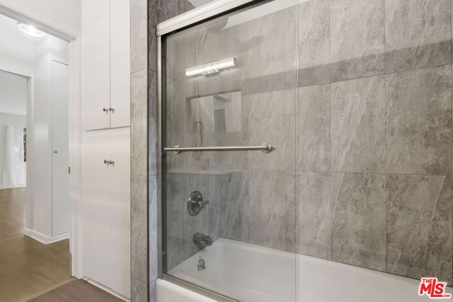 2488 N Beachwood Drive 2, Los Angeles, CA 90068