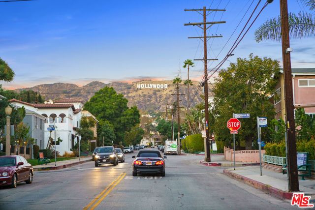 2488 N Beachwood Drive 2, Los Angeles, CA 90068