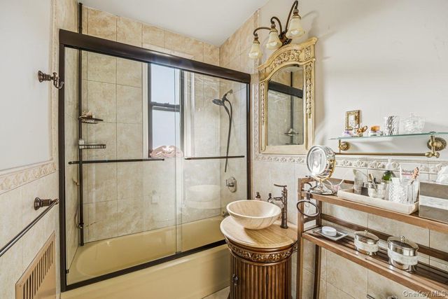 110-21 73 Road 6H, Forest Hills, NY 11375